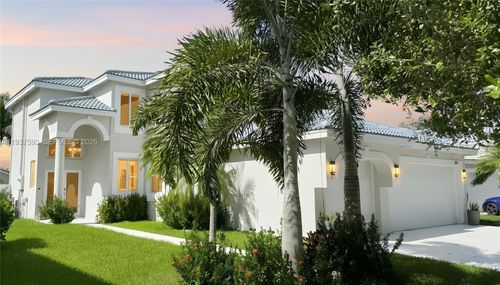 212 Sw 179th Ave, Pembroke Pines, FL, 33029-3905 | Card Image