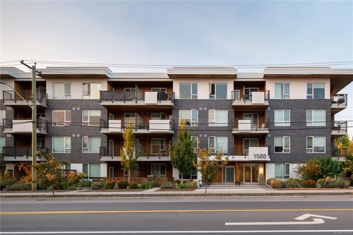 202-1588 North Dairy Rd, Saanich, BC, V8T3V4 | Card Image
