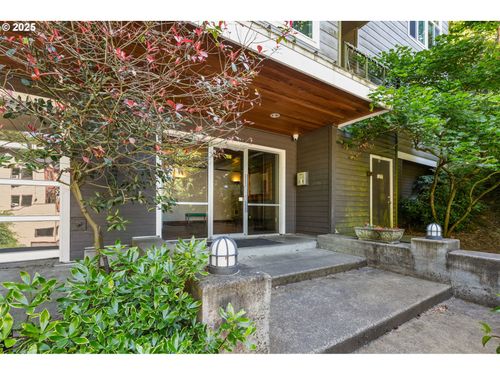23-1910 Sw 18th Ave, Portland, OR, 97201-6006 | Card Image