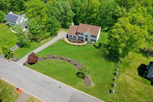 9 Hill Rd, Washingtonville, NY, 10992-1260 | Card Image