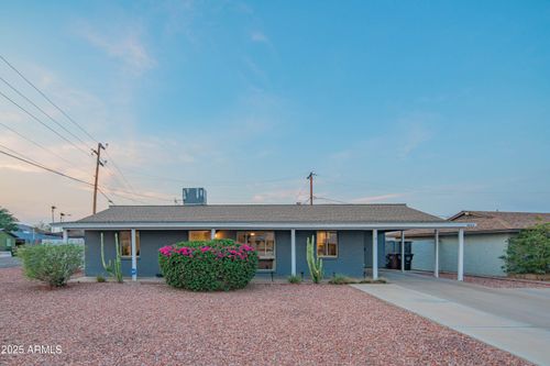 7002 E Holly St, Scottsdale, AZ, 85257-2709 | Card Image