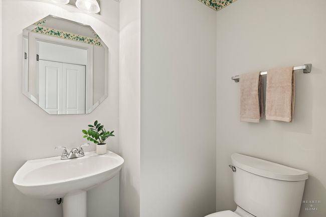 664 Silk Oak Ln, Townhouse with 2 bedrooms, 3 bathrooms and 2 parking in Crystal Lake IL | Image 14