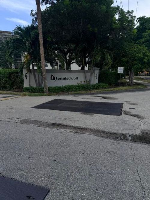 512-701 Nw 19th St, Fort Lauderdale, FL, 33311-4041 | Card Image