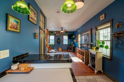 36 1/2 South St, Charleston, SC, 29403-6217 | Card Image