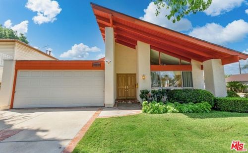 19730 Hatton St, Winnetka, CA, 91306-2659 | Card Image