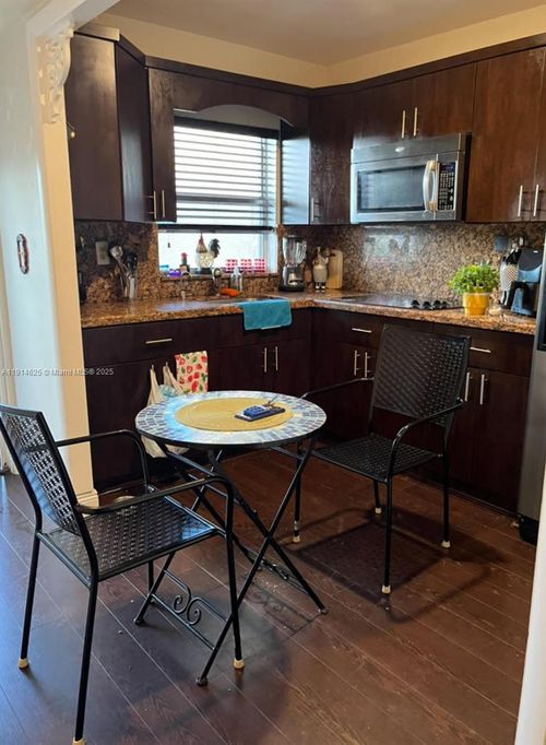 apt-302-9360 Sunrise Lakes Blvd, Sunrise, FL, 33322-2174 | Card Image