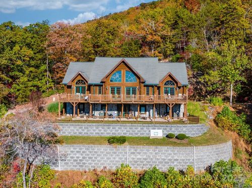 2464 Bridle Ridge Way, Lenoir, NC, 28645-6951 | Card Image