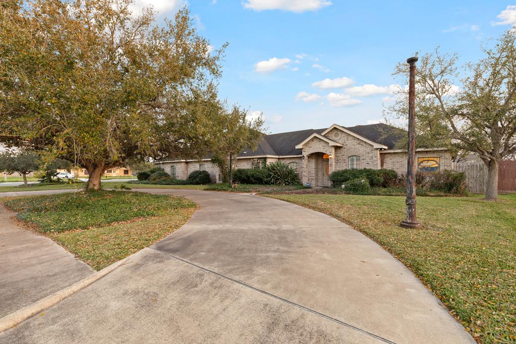 Matz Ave, Harlingen, TX 78550