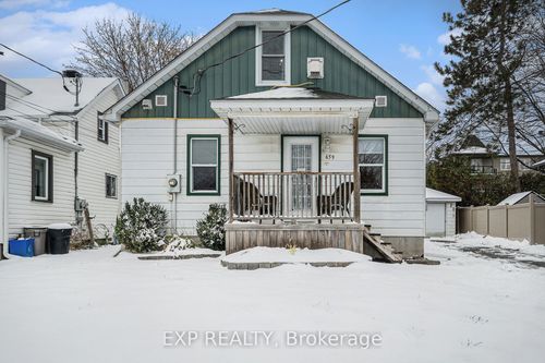 {{alt}} | Card Image