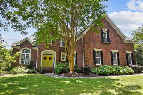 15933 Glen Miro Dr, Huntersville, NC, 28078-2255 | Card Image