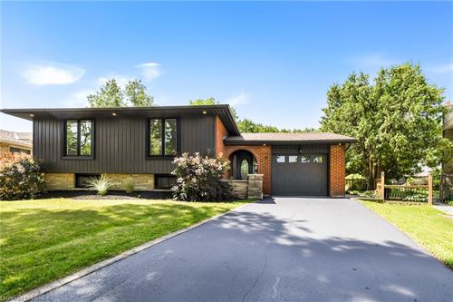 9 Ventnor Crt, Brantford, ON, N3R6L8 | Card Image