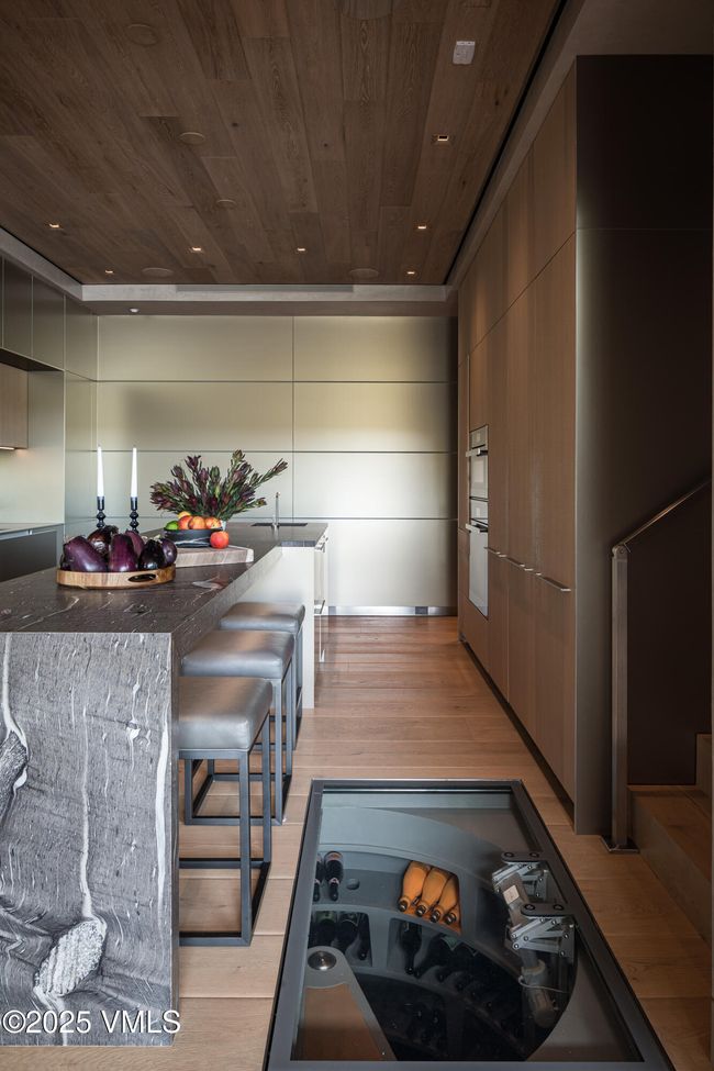 100 Vail Rd, Home with 11 bedrooms, 18 bathrooms and 4 parking in Vail CO | Image 18