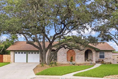1223 Country Path, San Antonio, TX, 78216-2346 | Card Image