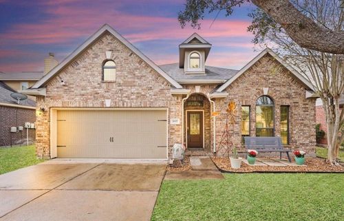 2027 Wembley Way, Rosenberg, TX, 77471-4676 | Card Image