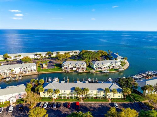 apt-d-5174 Beach Dr Se, ST PETERSBURG, FL, 33705-4874 | Card Image