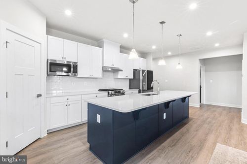 223 Letitia Manor Dr, WEST GROVE, PA, 19390-2116 | Card Image