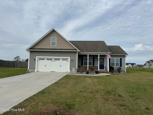 208 Trophy Ridge Dr, Richlands, NC, 28574-8490 | Card Image
