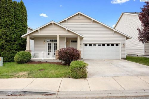 4612 Arabian Ln, Pasco, WA, 99301-6677 | Card Image
