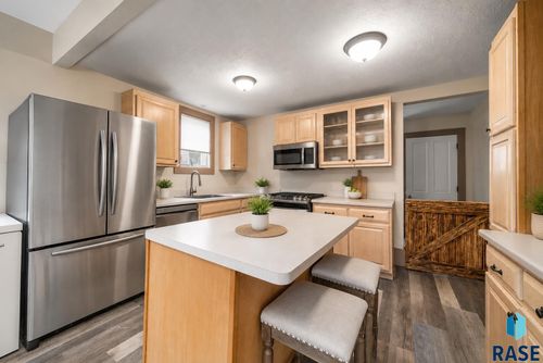 389 Walnut Ave Avenue, Parker, SD, 57053-2210 | Card Image