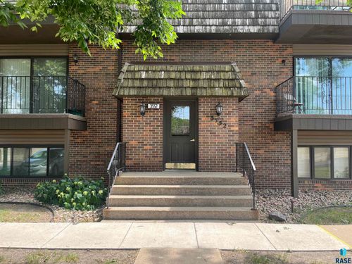 apt-204-3552 S Gateway Blvd, Sioux Falls, SD, 57106-1529 | Card Image