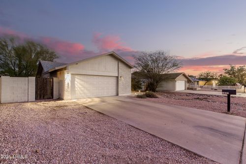 1631 E Bell De Mar Dr, Tempe, AZ, 85283-4111 | Card Image