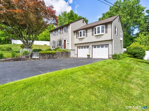 4 Lee Circle, Bloomfield, CT, 06002 | Card Image