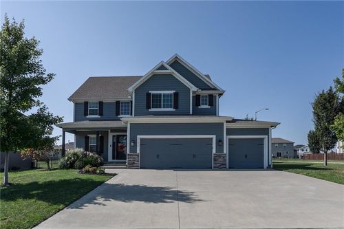 25073 W 148th Ter, Olathe, KS, 66061-7592 | Card Image