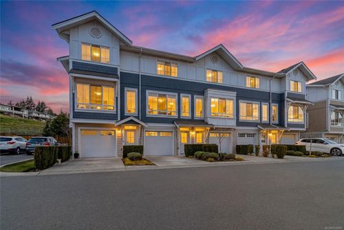 18-370 Latoria Blvd, Colwood, BC, V9C0N9 | Card Image