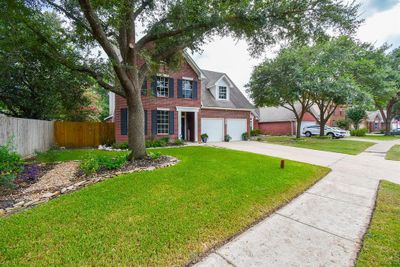 15203 Maple Meadows Drive, House other with 4 bedrooms, 2 bathrooms and null parking in Cypress TX | Image 3