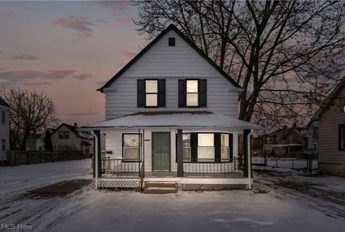 3552 W 45th St, Cleveland, OH, 44102-6056 | Card Image