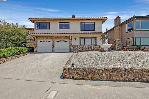 16504 Page St, Castro Valley, CA, 94578-1221 | Card Image