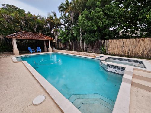 15060 Sw 170th Ter, Miami, FL, 33187-6781 | Card Image