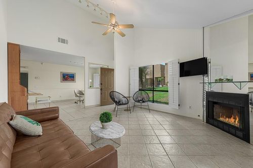 apt-i-2950 E Escoba Dr, Palm Springs, CA, 92264-5583 | Card Image