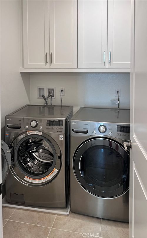 408 Treble, Irvine, CA, 92618 | Card Image