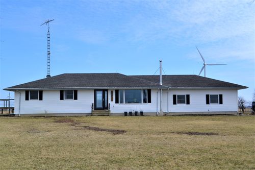 8520 S Johnny Run Rd, Kinsman, IL, 60437-4017 | Card Image