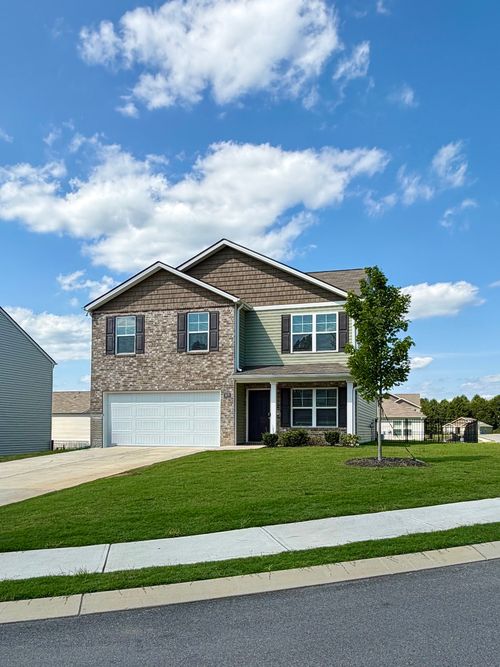 5670 Coleman Dr, Cleveland, TN, 37312-2428 | Card Image