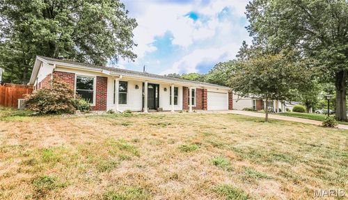 4839 Hursley Dr, Saint Louis, MO, 63128-2812 | Card Image