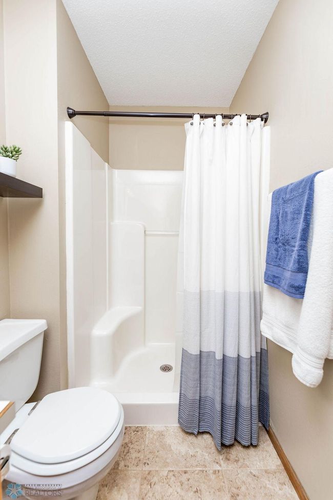 3rd Bath-3rd Level | Image 47