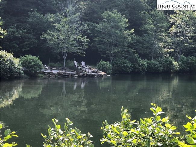 Relax at The Pond at Deer Run. | Image 40