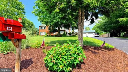 231 Gin Mill Rd, MOHRSVILLE, PA, 19541-9102 | Card Image