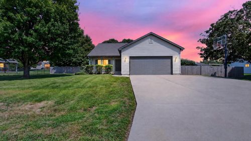 113 S Pintail Ln, Downs, IL, 61736-9359 | Card Image
