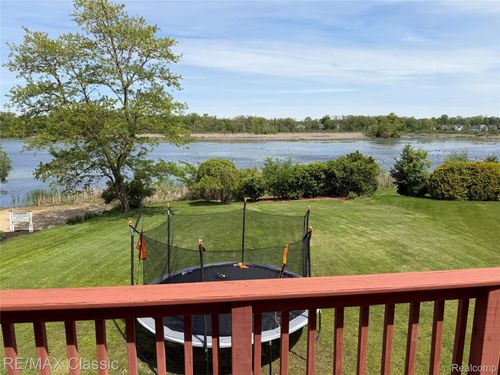 1953 Twin Sun Cir, Commerce Twp, MI, 48390-4404 | Card Image