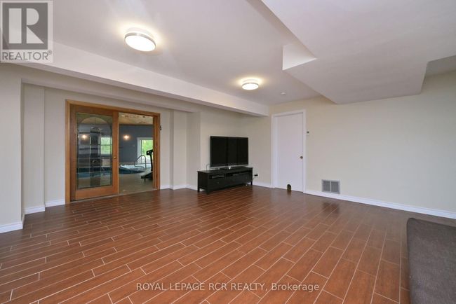 2093 Con Rd 5, House other with 3 bedrooms, 4 bathrooms and 12 parking in Adjala-Tosorontio (Loretto) ON | Image 24