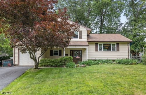 8 Berkeley Ter, Livingston, NJ, 07039-3912 | Card Image