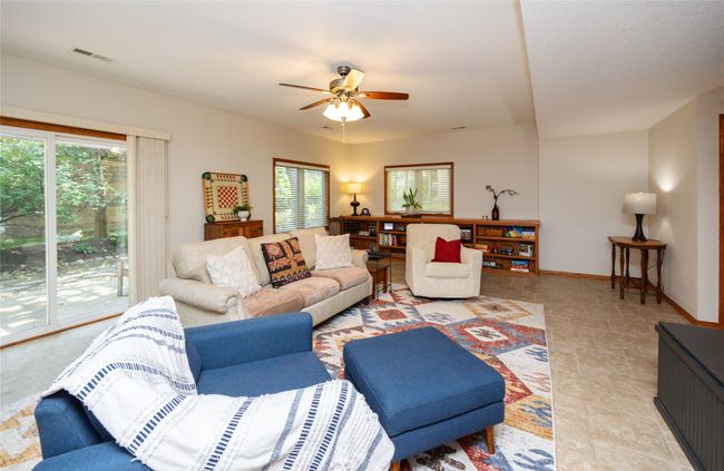 3A - 5567 Meredith Dr, Condo with 3 bedrooms, 3 bathrooms and null parking in Des Moines IA | Image 22