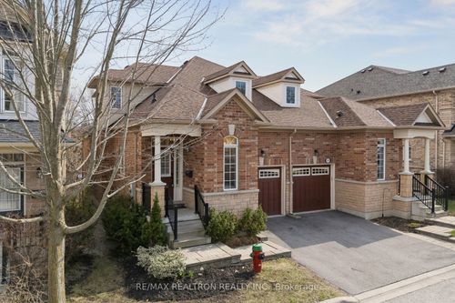 14-578 Tapestry Lane, Newmarket, ON, L3X3C9 | Card Image