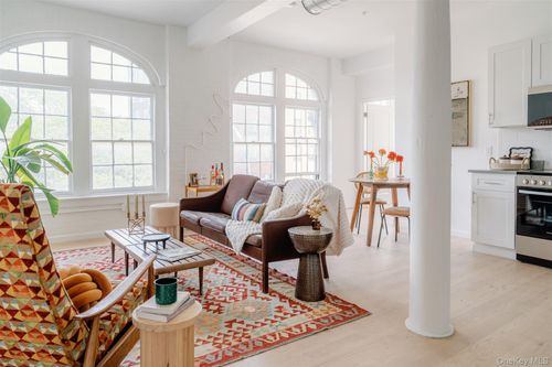 1a-155 River St, Troy, NY, 12180-4090 | Card Image