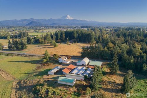 22024 Se 416th St, Enumclaw, WA, 98022-9011 | Card Image