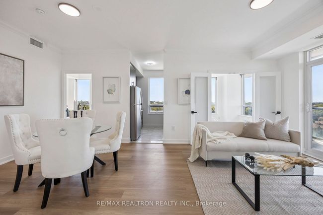 1005 - 1346 Danforth Rd, Condo with 3 bedrooms, 2 bathrooms and null parking in Toronto ON | Image 8