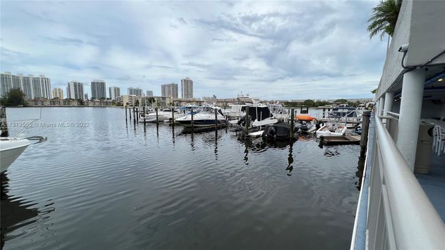 APT-1501 - 18071 Biscayne Blvd, Condo with 2 bedrooms, 2 bathrooms and null parking in Aventura FL | Image 33